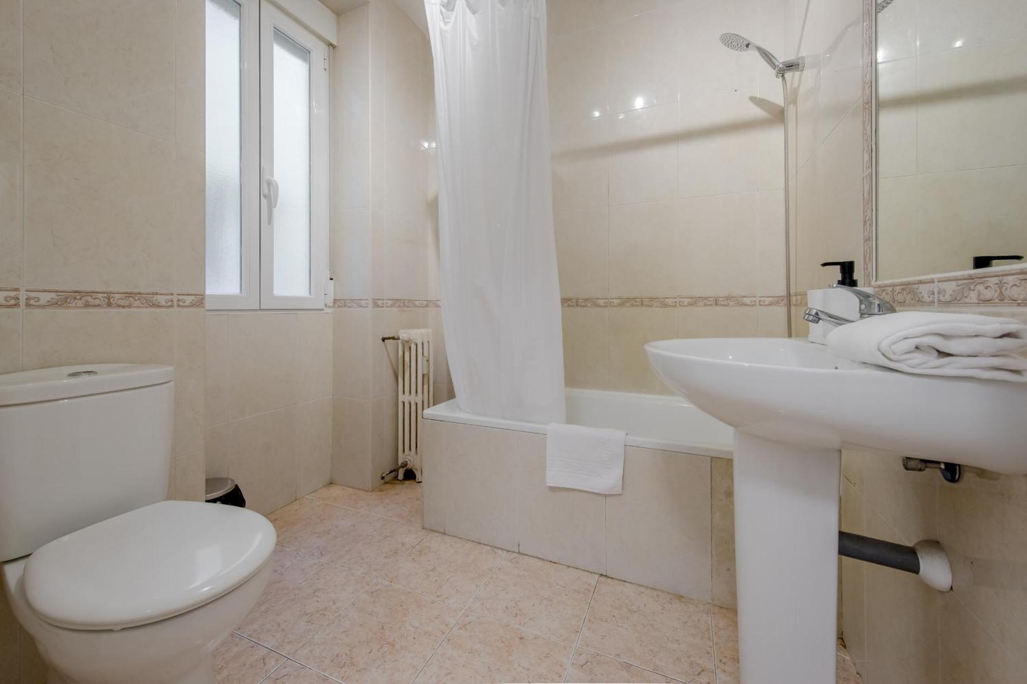 Classic Apt 7Pax En La Latina-Centro De Madrid Exteriör bild